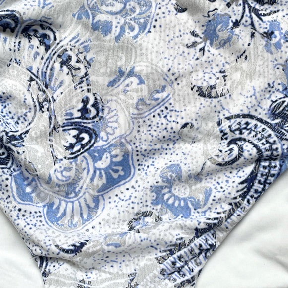 Dippin' Daisy's Blue and White Bikini - Picture 4 of 5